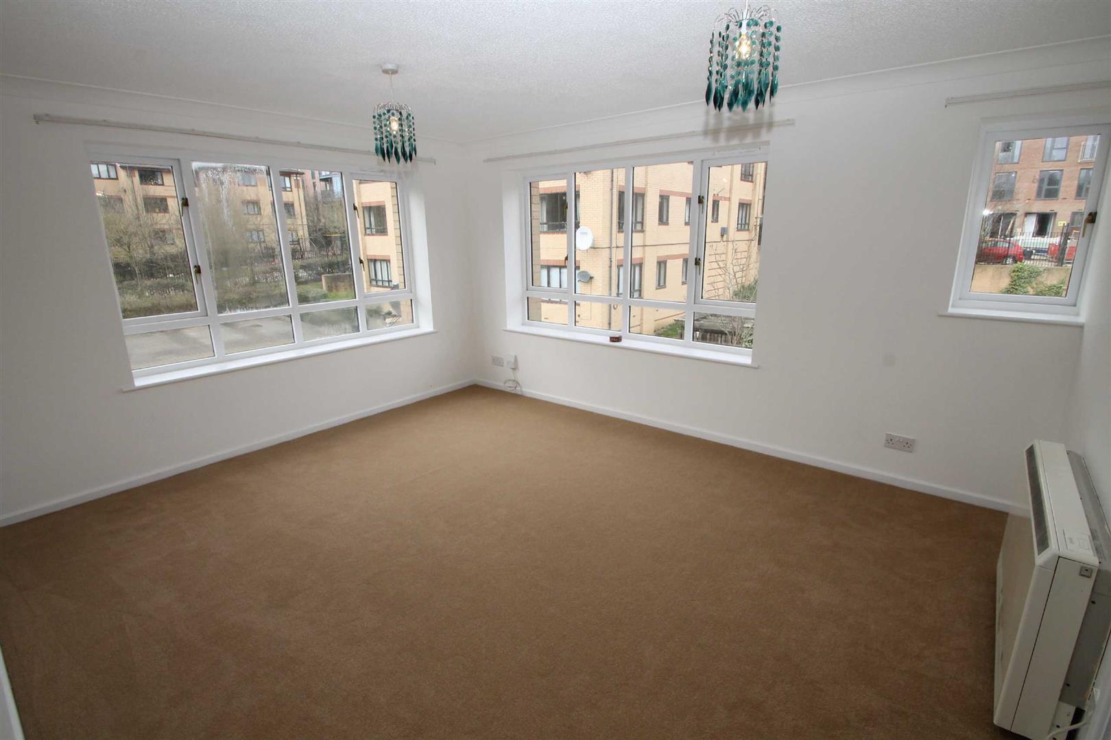 2 bed property in Columbia Place, Milton Keynes